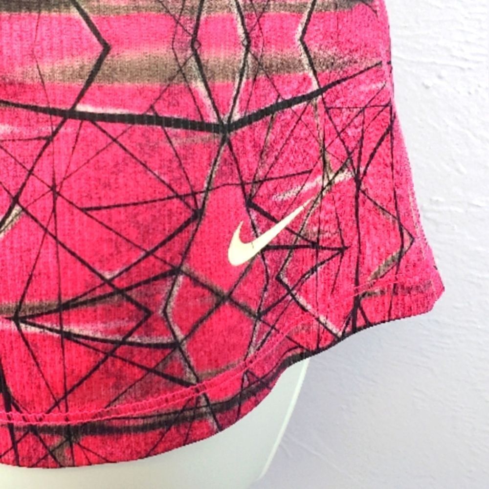 NIKE Tank  - Picture 6 of 7